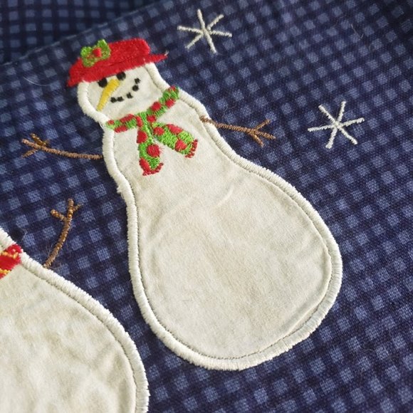 Crate & Barrel set of 4 Christmas kitchen towels - Picture 3 of 10